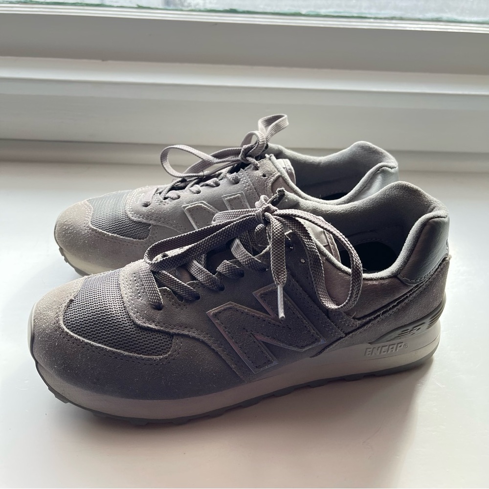 574 New Balance Charcoal Lace-Up Sneakers